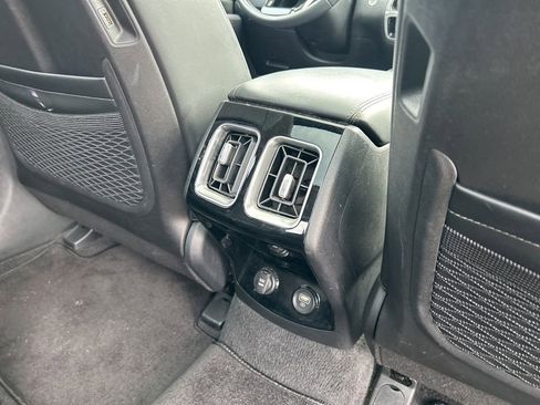 Used 2023 Kia Sorento SX image 42