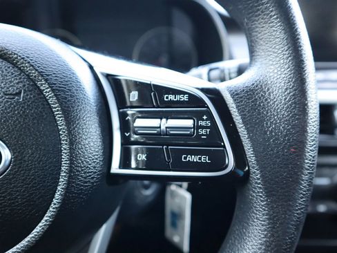 Used 2021 Kia Forte LXS FWD image 25