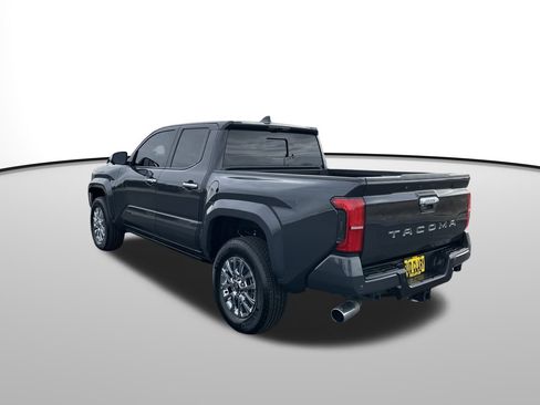 Used 2024 Toyota Tacoma Limited w/ Limited Package (LT) image 6