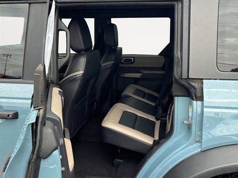 Used 2023 Ford Bronco Wildtrak image 14