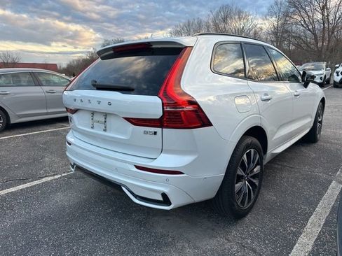 Used 2024 Volvo XC60 B5 Plus w/ Climate Package image 5