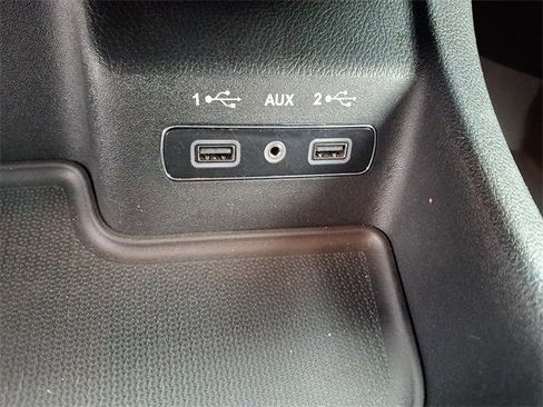 Used 2020 Dodge Durango SXT image 26