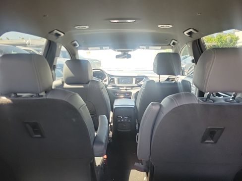 Used 2023 Buick Enclave Essence FWD image 13
