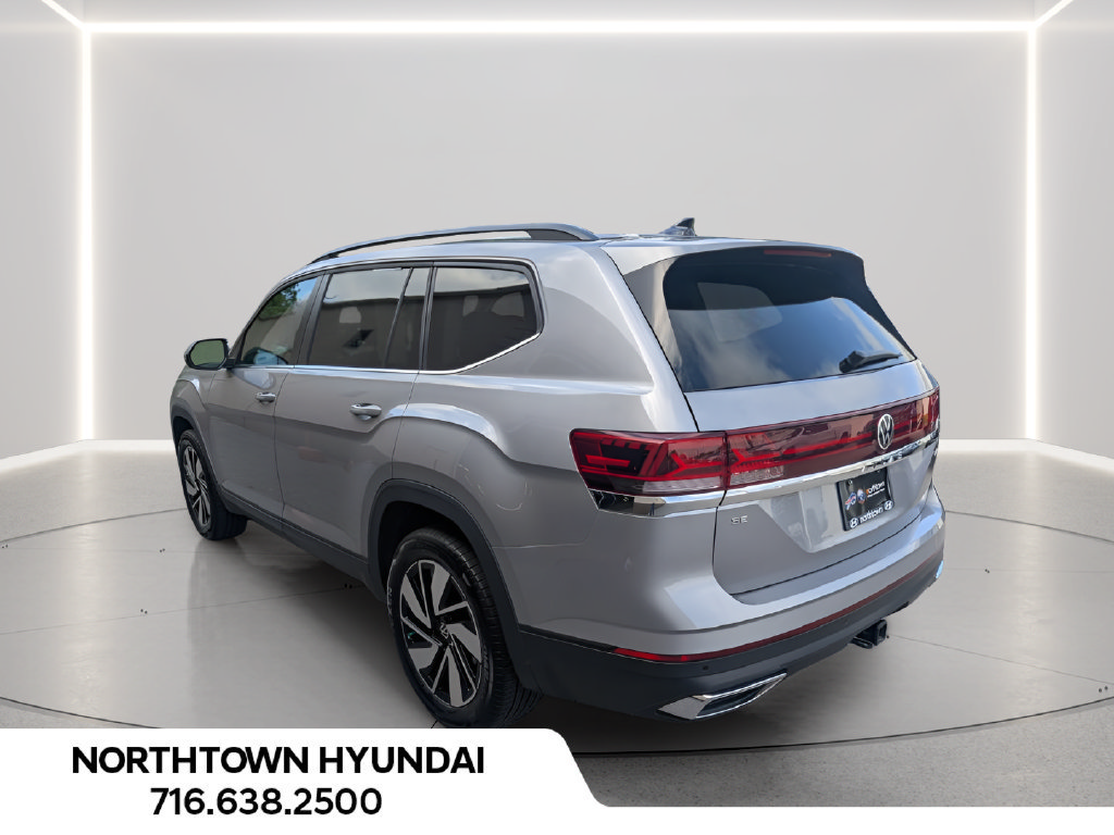 Used 2026 Volkswagen Atlas SE AWD/4WD image 3