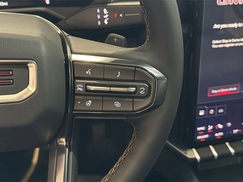 New 2026 GMC Acadia AT4 w/ Luxury Package image 31