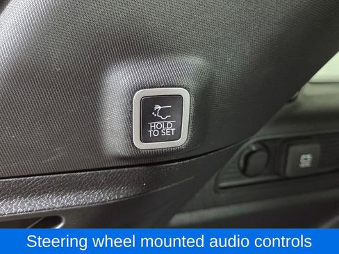 Used 2023 Jeep Grand Cherokee Altitude image 13