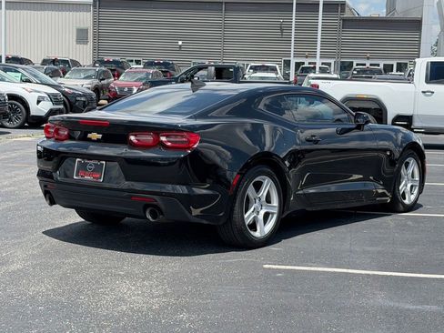 Used 2020 Chevrolet Camaro LT RWD image 5