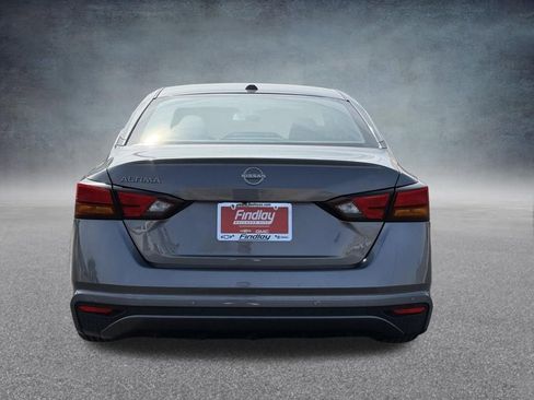Used 2025 Nissan Altima 2.5 SV image 5