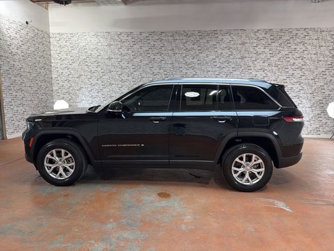 Used 2022 Jeep Grand Cherokee Limited image 4
