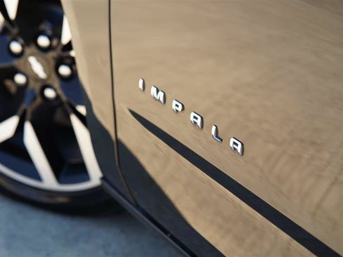 Used 2017 Chevrolet Impala Premier FWD image 20