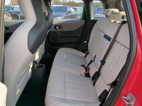 Used 2026 MINI Cooper 4-Door Hardtop FWD image 21