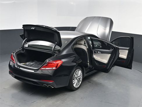 Used 2021 Genesis G70 2.0T w/ Elite Package image 26