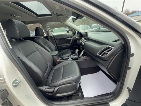 Used 2023 Kia Seltos SX w/ SX Sunroof Package image 24