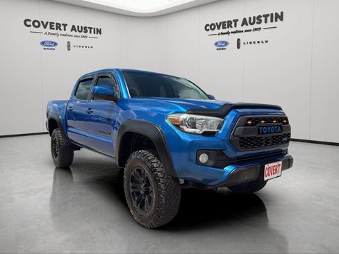 Used 2016 Toyota Tacoma SR5 w/ Towing Package RWD image 7