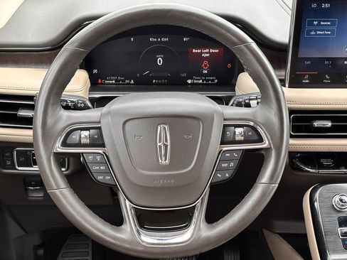 Used 2021 Lincoln Nautilus Reserve FWD image 9