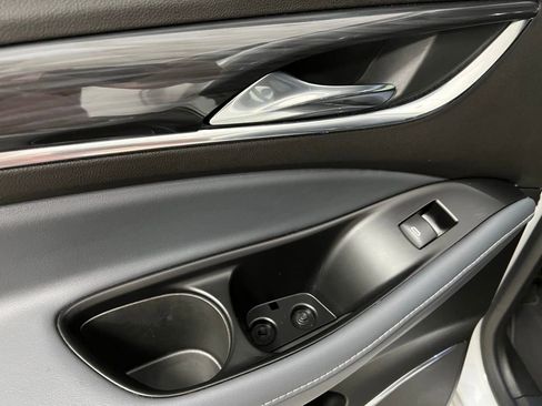 Used 2024 Buick Enclave Premium image 51