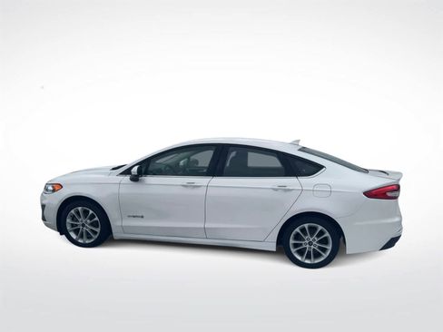Used 2019 Ford Fusion SE image 6