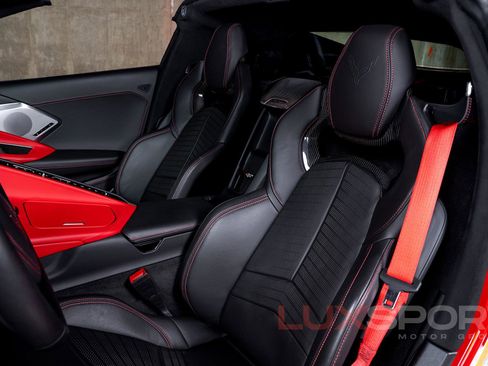 Used 2020 Chevrolet Corvette Stingray w/ 3LT Preferred Equipment Group image 24