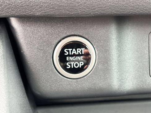 Used 2023 Nissan Rogue SV image 25