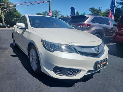 Used 2018 Acura ILX FWD image 4