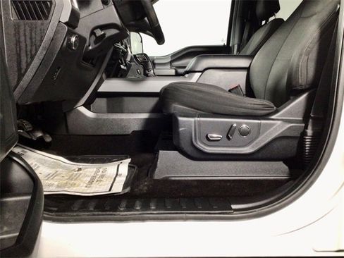 Used 2016 Ford F150 XLT w/ Equipment Group 302A Luxury image 15