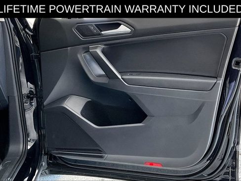 Used 2021 Volkswagen Tiguan SEL AWD/4WD image 24