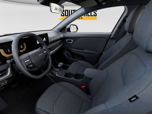 New 2026 Kia K4 FWD image 17