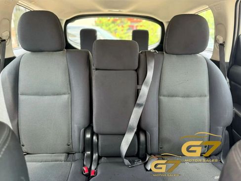 Used 2019 Nissan Pathfinder S FWD image 12