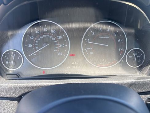 Used 2018 BMW 330i Sedan w/ M Sport Package image 10