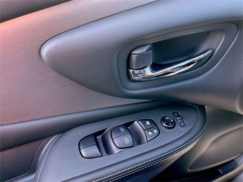 Used 2023 Nissan Murano S image 13