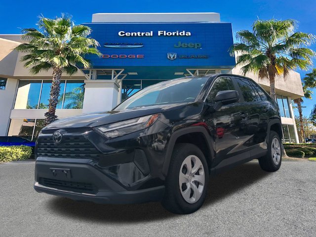 Used 2025 Toyota RAV4 LE AWD/4WD image 9