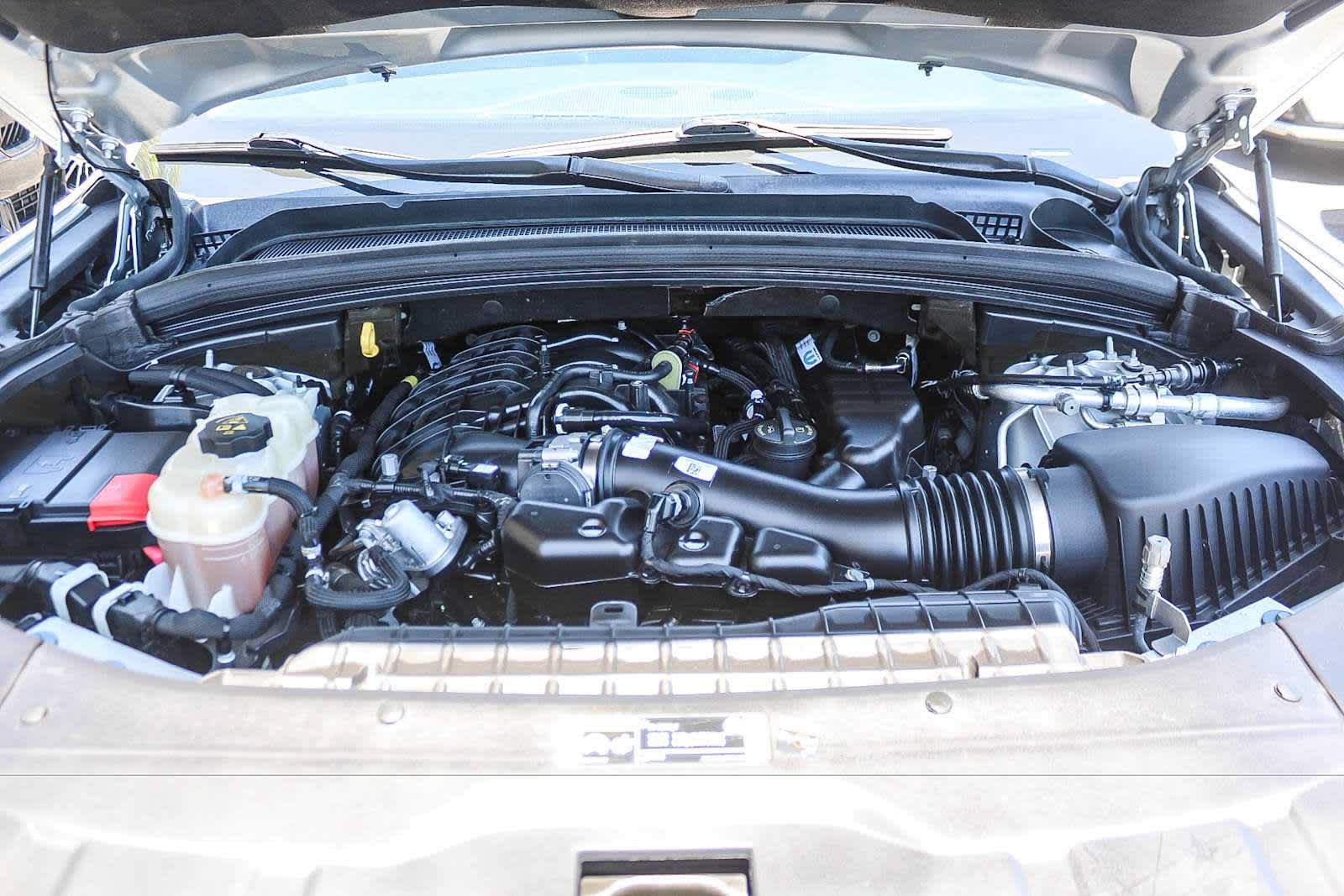 Used 2022 Jeep Grand Cherokee L Limited RWD image 27