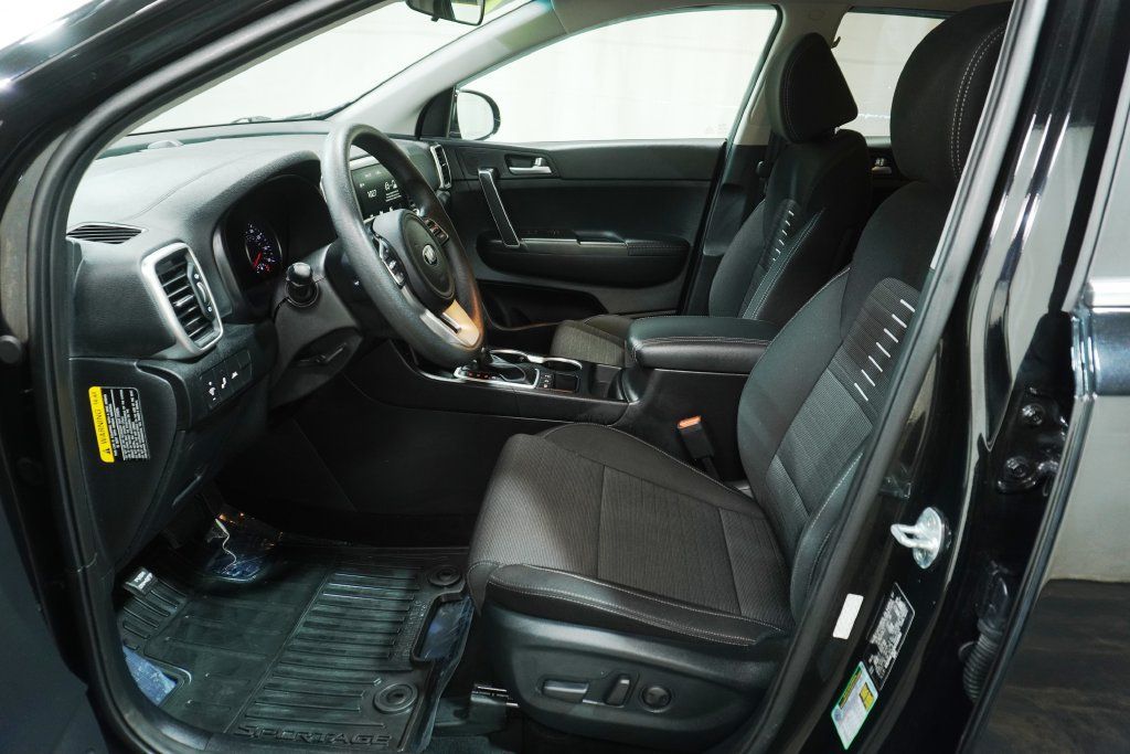 Used 2022 Kia Sportage LX w/ LX AWD Value Edition Package image 11
