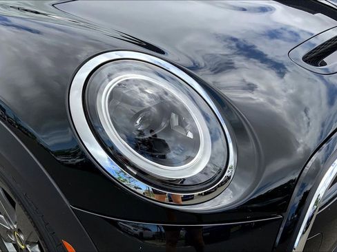 Certified 2024 MINI Cooper SE image 29