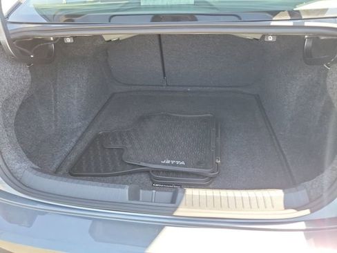 Used 2021 Volkswagen Jetta S image 26