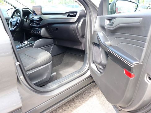 Used 2025 Ford Escape Active AWD/4WD image 15