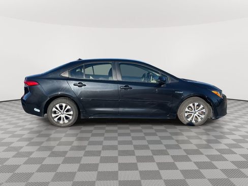Used 2020 Toyota Corolla LE image 8