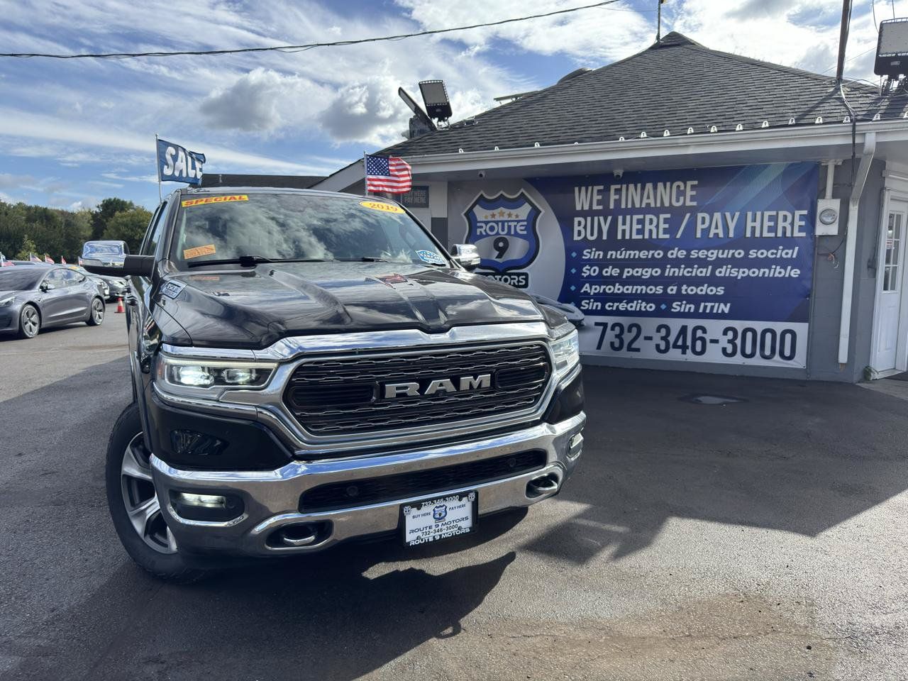 Used 2019 RAM 1500 Limited AWD/4WD image 1