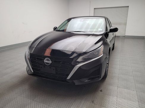 Used 2023 Nissan Altima 2.5 SV image 15