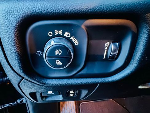 New 2026 RAM 1500 Big Horn w/ Night Edition AWD/4WD image 16