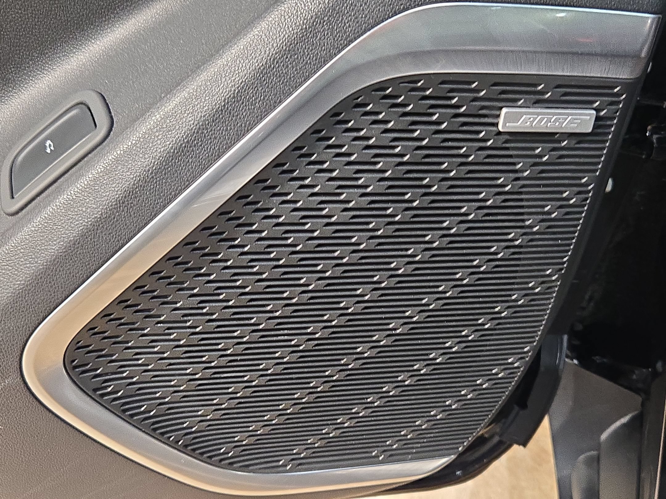 Used 2025 Buick Enclave Preferred FWD image 22