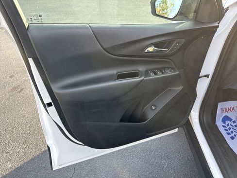 Used 2024 Chevrolet Equinox LT image 22