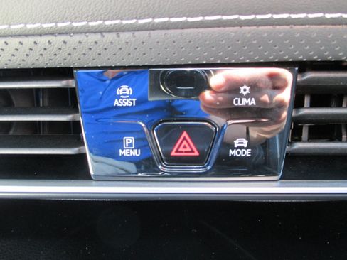 Used 2025 Volkswagen Atlas SEL Premium R-Line AWD/4WD image 23