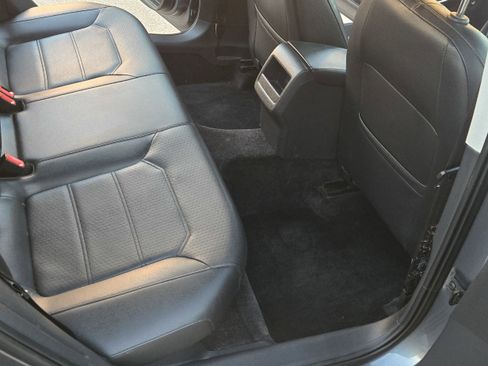 Used 2017 Volkswagen Passat 1.8T R-Line image 24