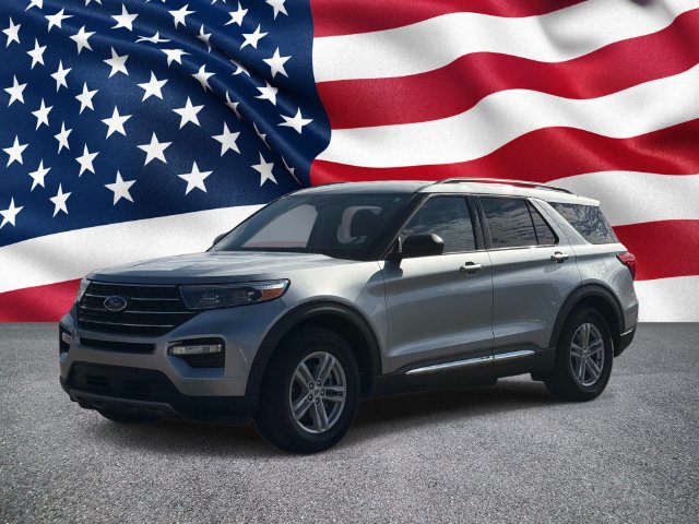 Certified 2024 Ford Explorer XLT w/ Equipment Group 202A RWD image 12