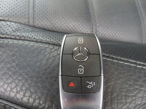 Used 2025 Mercedes-Benz GLS 450 4MATIC image 61