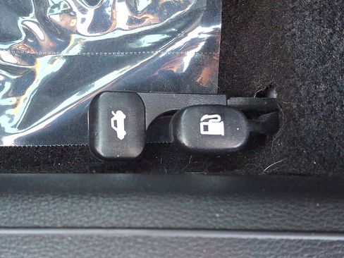 Used 2022 Kia Forte GT image 24