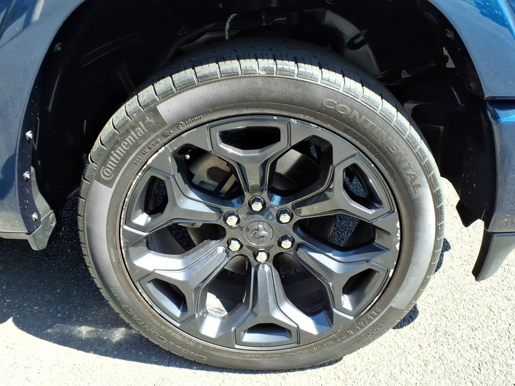 Used 2022 RAM 1500 Limited AWD/4WD image 9