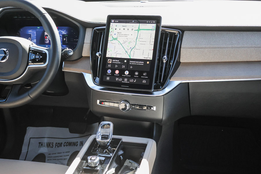 New 2026 Volvo XC90 T8 Plus w/ Protection Package AWD/4WD image 21