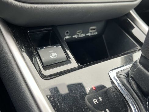 Used 2024 Subaru Outback Onyx Edition image 35